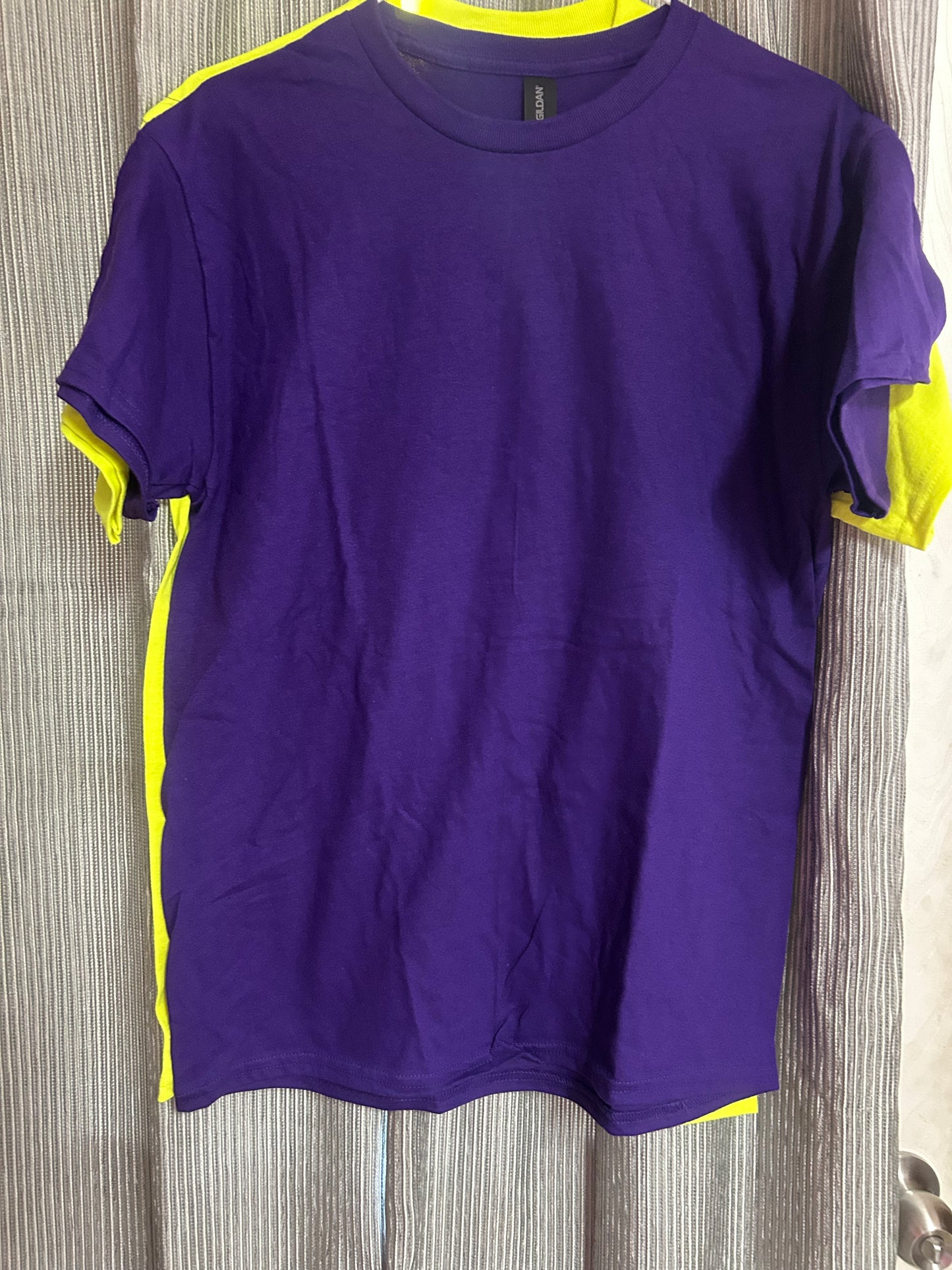 Custom Adult Gildan Medium T-Shirt